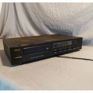 TEAC PD-425 Compact Disc Player - Needs Repair